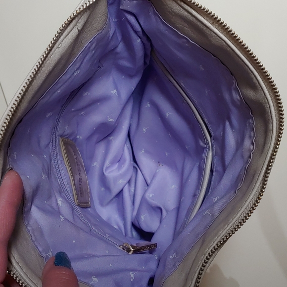 Shiraleah Chicago Leather Crossbody Bag - Picture 15 of 17